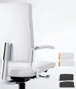 easySit® Bürostuhl mit weißem Leder u. oranger Naht und Design Armlehne